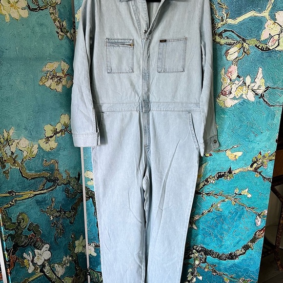 Chic Light Blue Denim Jumpsuit - Picture 5 of 7